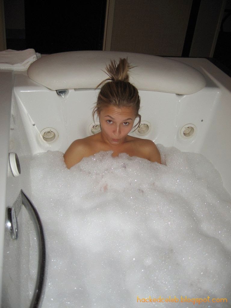 chelsea handler fucking jemima goldsmith nude pic